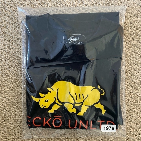 ECKO UNLTD Hawaii Rhino Skate Tee Shirt Men M Medium - Picture 5 of 5